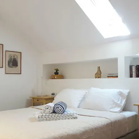 Modern Cosy Flat With Terrace In Campo De Ourique.-2